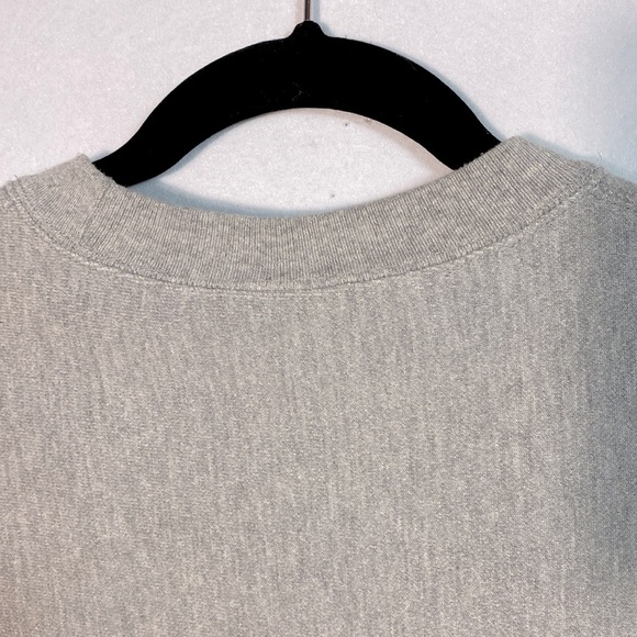 Champion Reverse Weave Unisex Heather Gray Crewneck Pink Logo size Medium - Picture 8 of 13